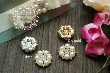 Bling Pearl Cluster, PC4, flat back, Pack of 5 (2.8 cm)